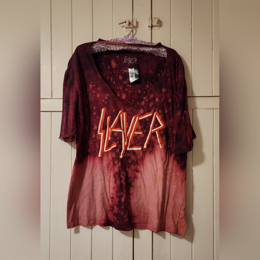 Acid splash Slayer Tee with slash at neck. Size 2X - NWT